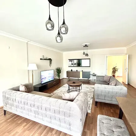 Big And Luxury Apartment Istanbul